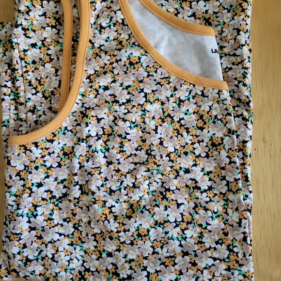 Womens Supima Cotton Scoop Neck Tank Top - Picture 5 of 8